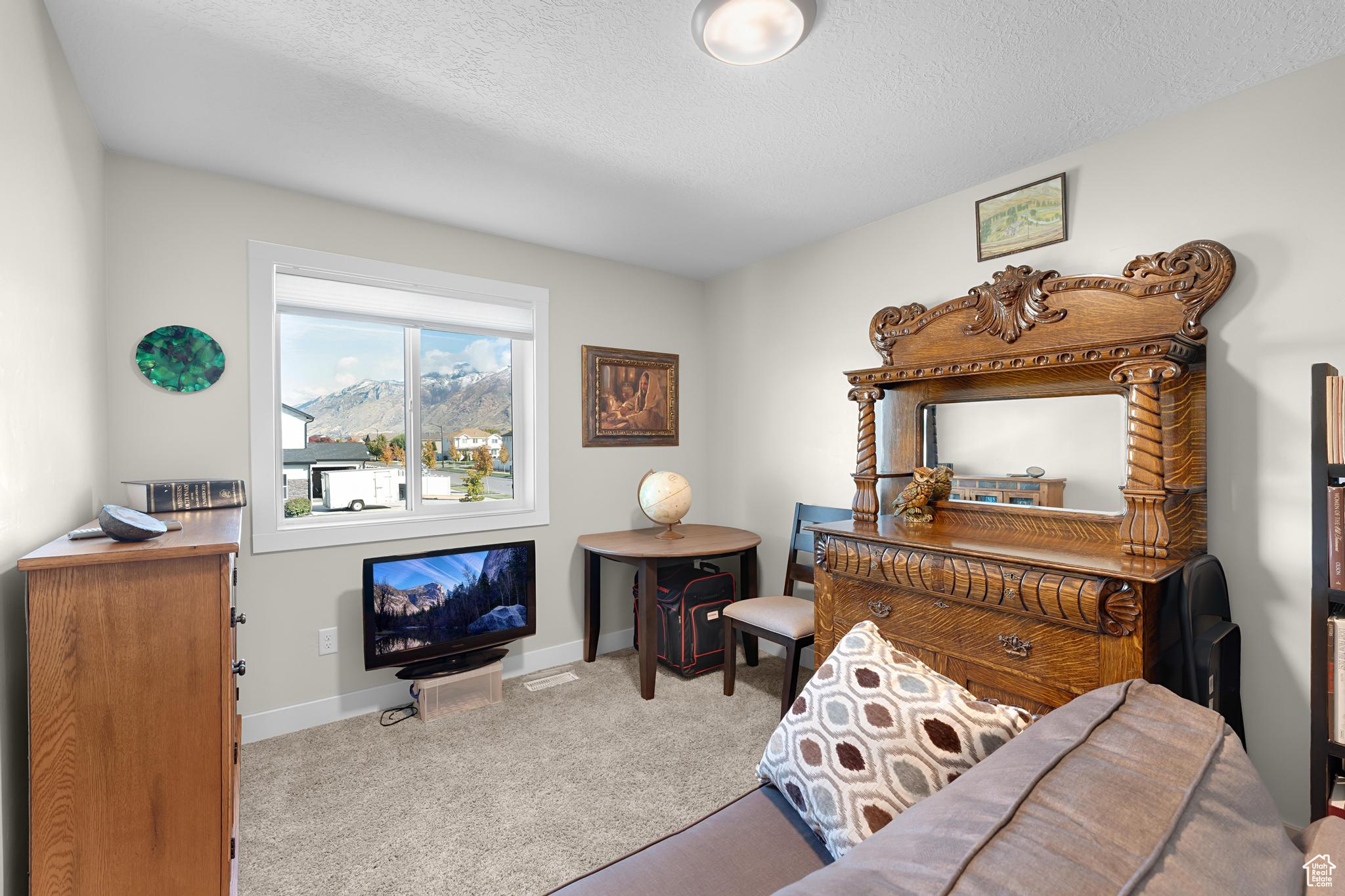 Springville, Utah 84663, United States, 4 Bedrooms Bedrooms, ,3 BathroomsBathrooms,Residential,Pending,230585