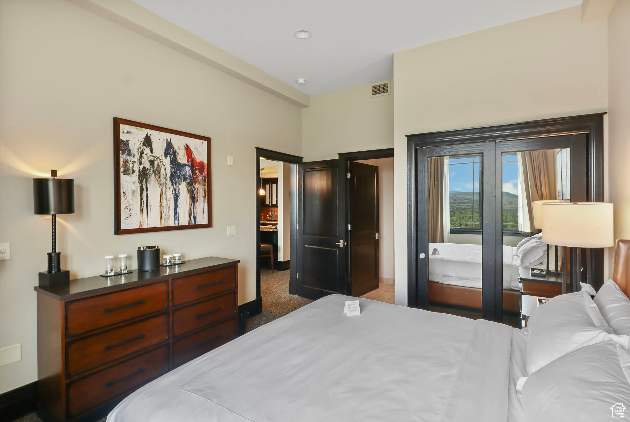 WALDORF ASTORIA - Residential