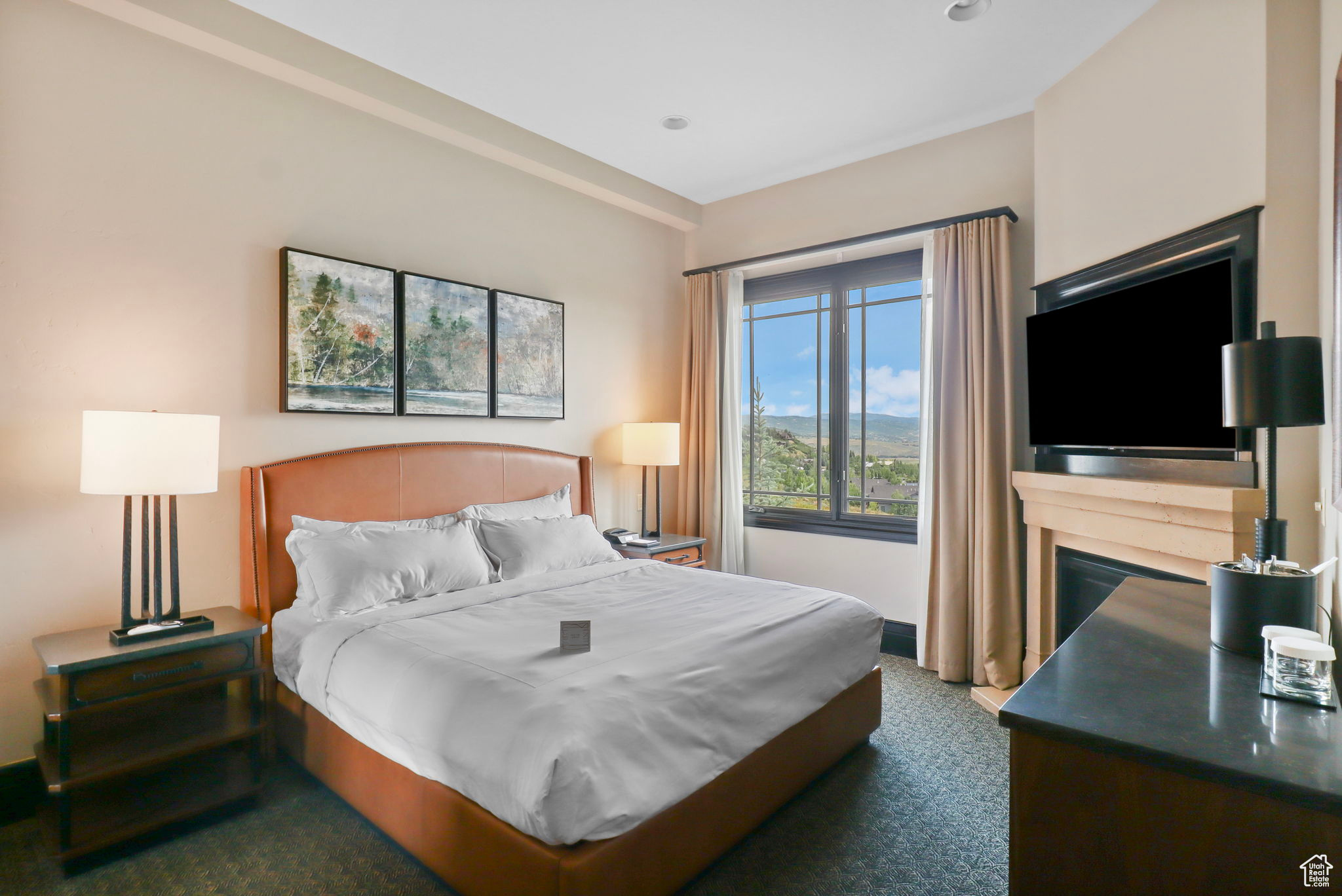 WALDORF ASTORIA - Residential