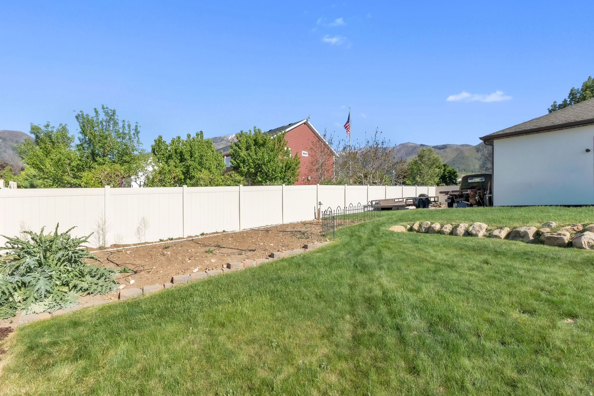 CRESTVIEW ESTATES - Residential