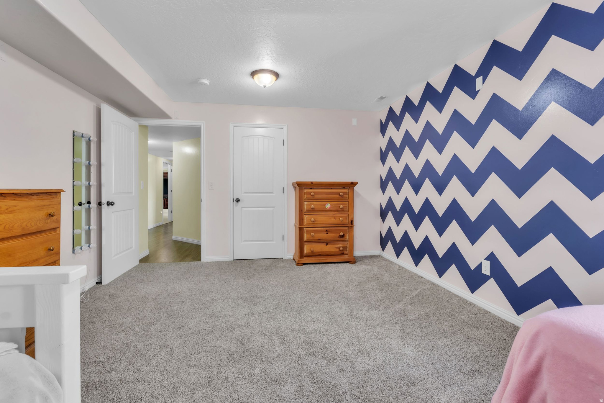 CRESTVIEW ESTATES - Residential