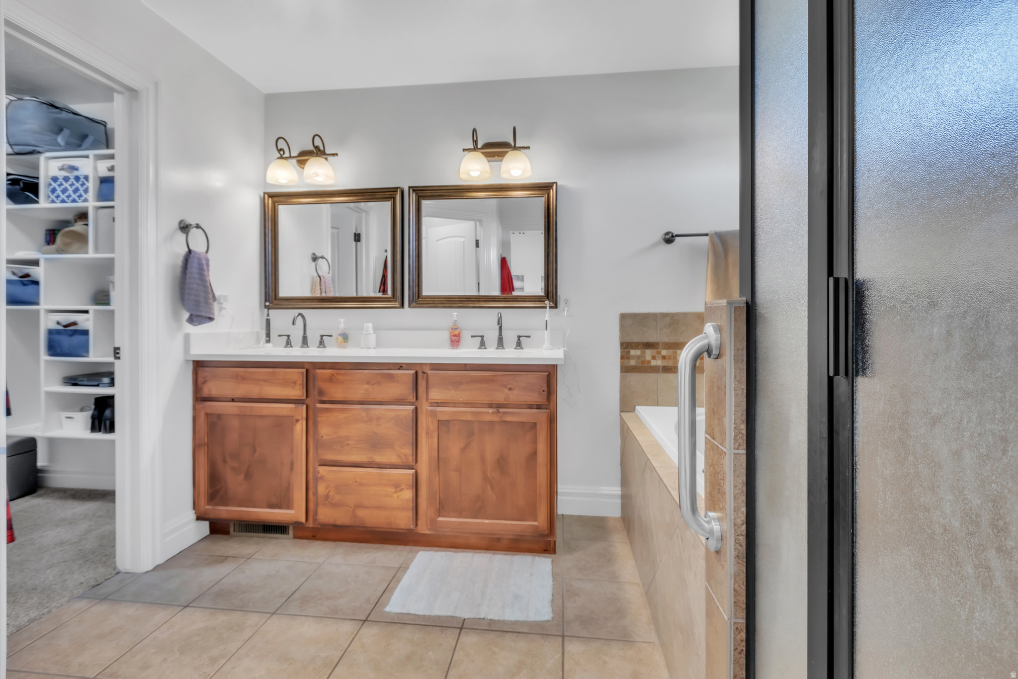 CRESTVIEW ESTATES - Residential
