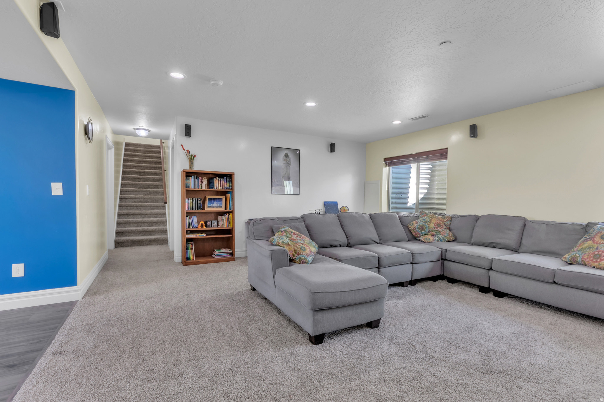 CRESTVIEW ESTATES - Residential
