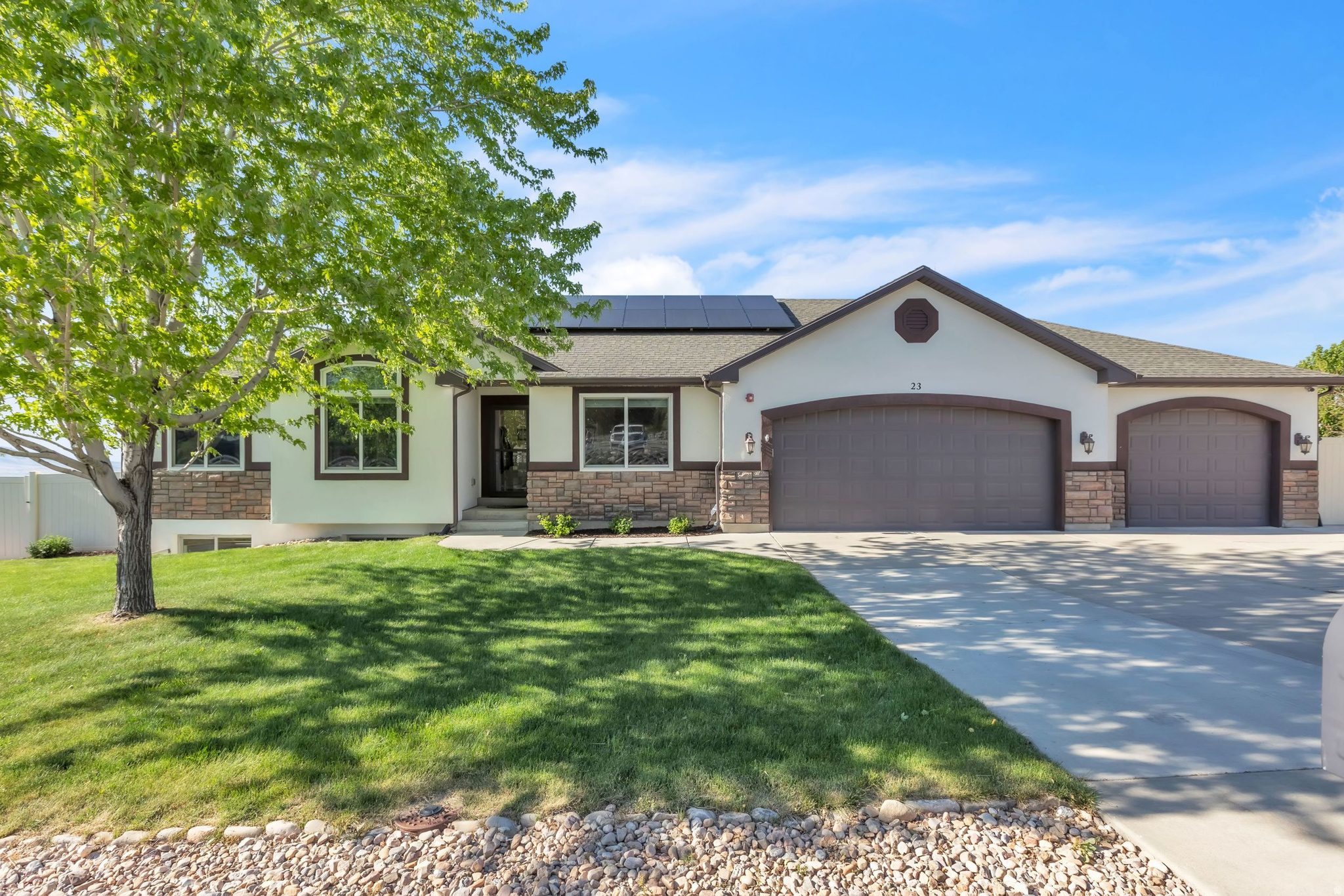 CRESTVIEW ESTATES - Residential