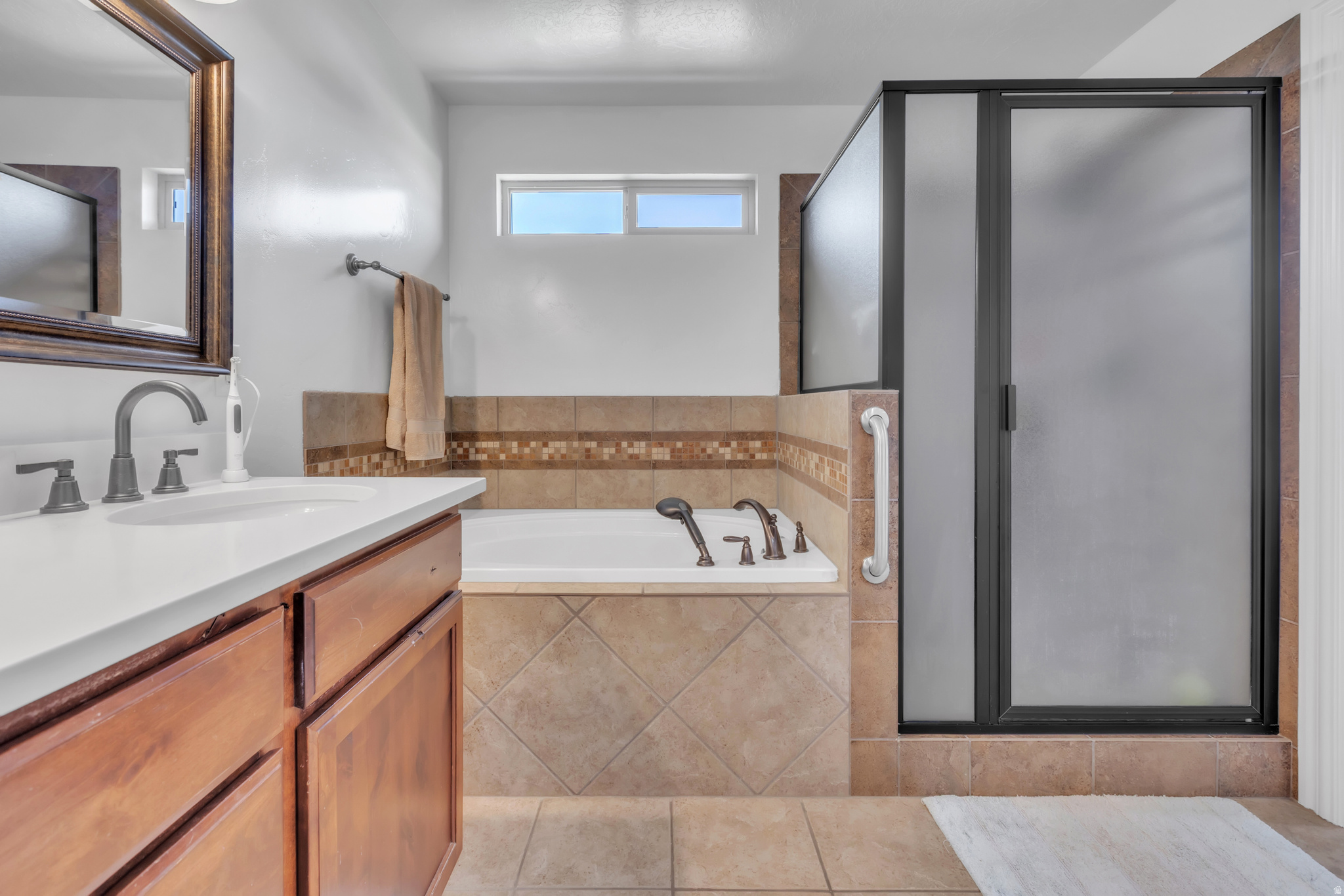 CRESTVIEW ESTATES - Residential