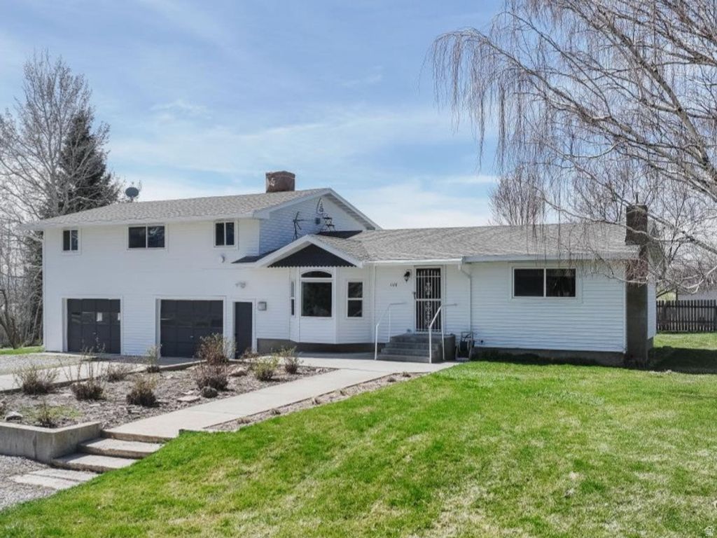 Photo of 1128 S 1600 E, Preston, ID 83263 (MLS # 2145162)