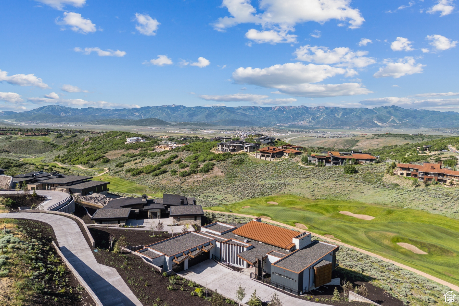 PINNACLE AT PROMONTORY - Residential