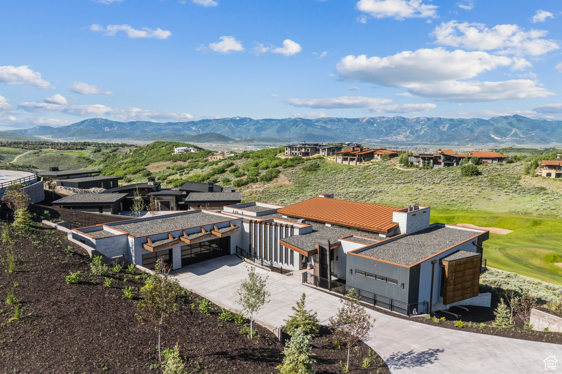 PINNACLE AT PROMONTORY - Residential