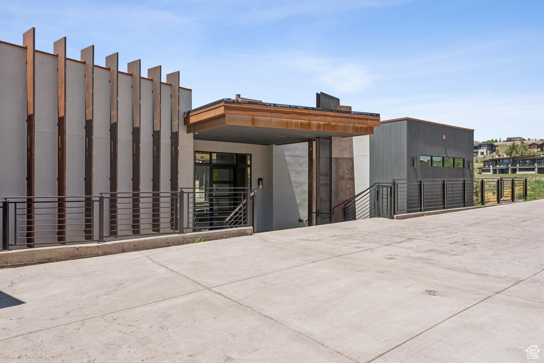 PINNACLE AT PROMONTORY - Residential