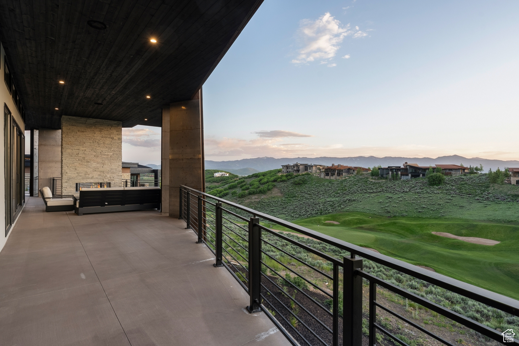 PINNACLE AT PROMONTORY - Residential