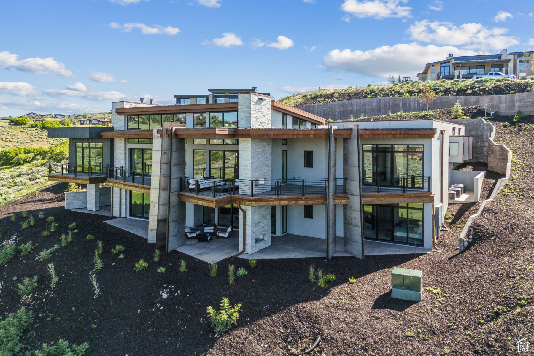 PINNACLE AT PROMONTORY - Residential