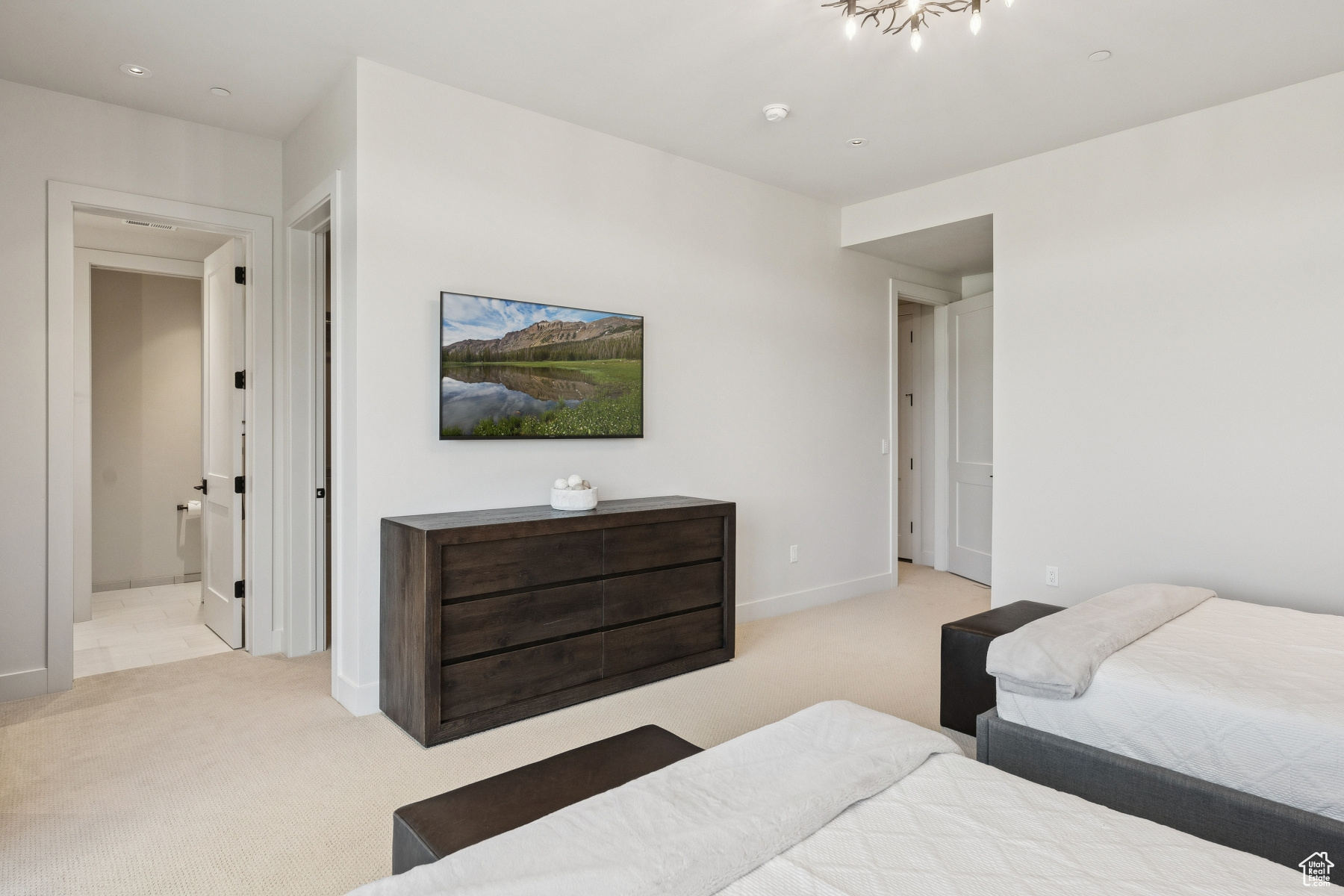 PINNACLE AT PROMONTORY - Residential