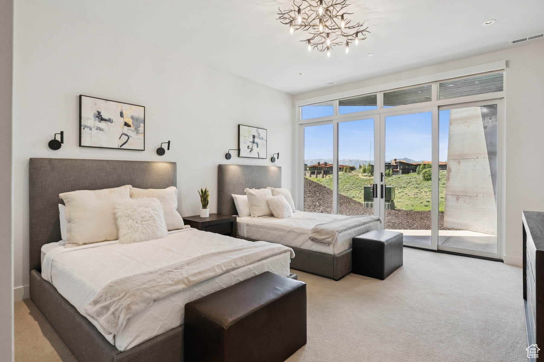 PINNACLE AT PROMONTORY - Residential