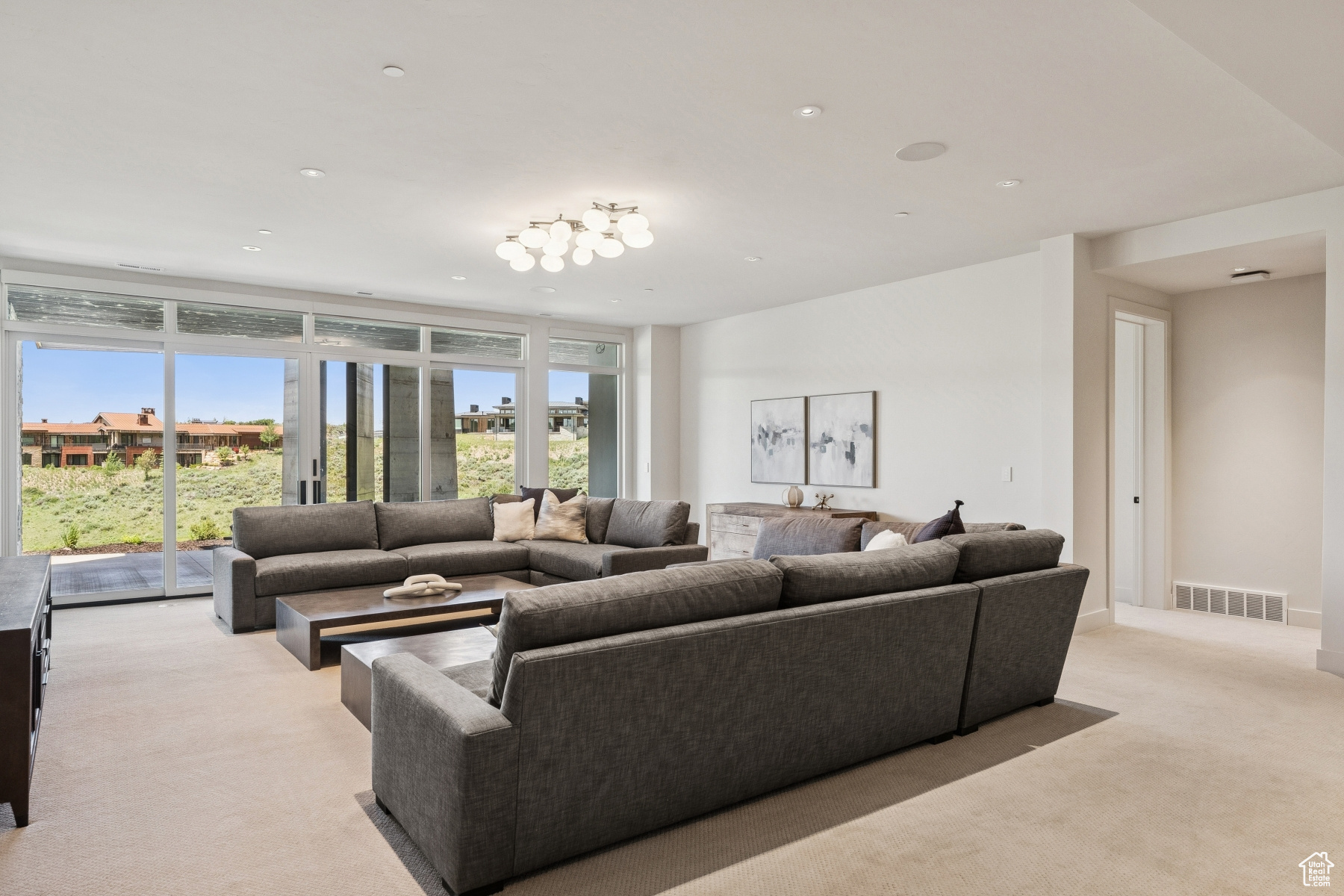 PINNACLE AT PROMONTORY - Residential