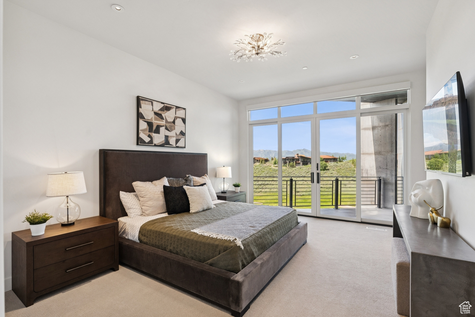 PINNACLE AT PROMONTORY - Residential