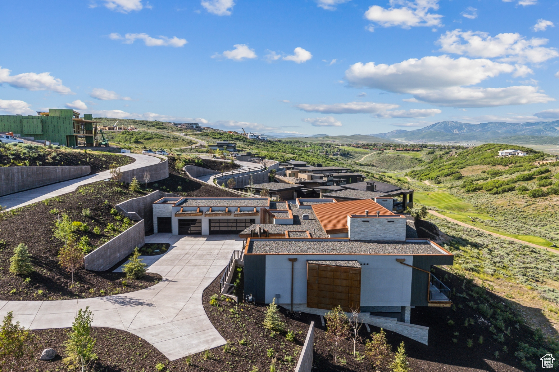 PINNACLE AT PROMONTORY - Residential