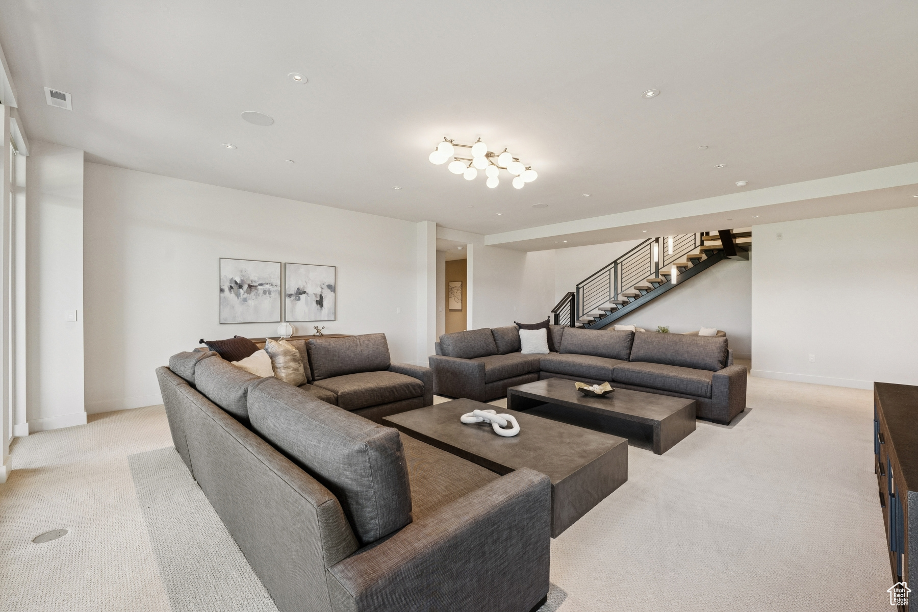 PINNACLE AT PROMONTORY - Residential