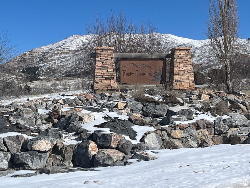 Priced to Sell ! Best Value in Eaglers Landing.Head up Highway 6into Spanish Fork Canyoning about 10 minutes turn right onto highway 89, in about 10 minutes you're there turn left at Eagles landing.Great private , peaceful lot in a secluded ,20 minutes to Spanish Fork