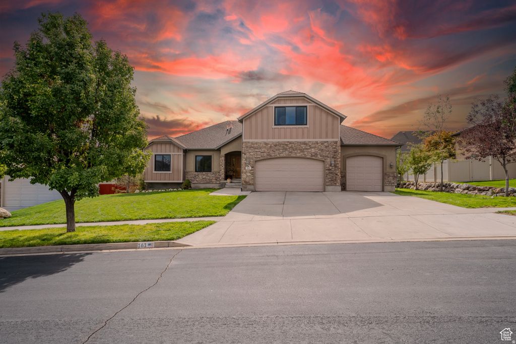 Photo of 161 W SWEETBRIAR LN, Saratoga Springs, UT 84045 (MLS # 2143842)
