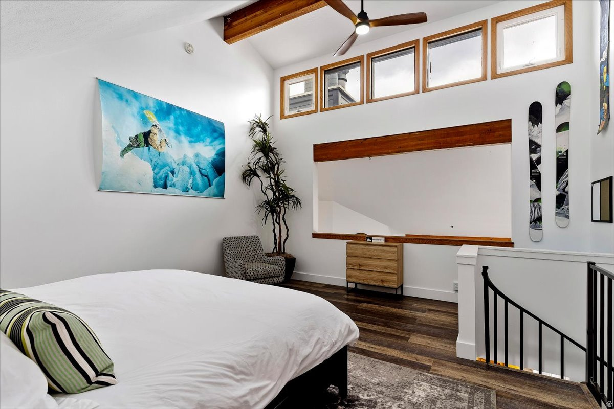 SUNDOWN CONDOS - Residential