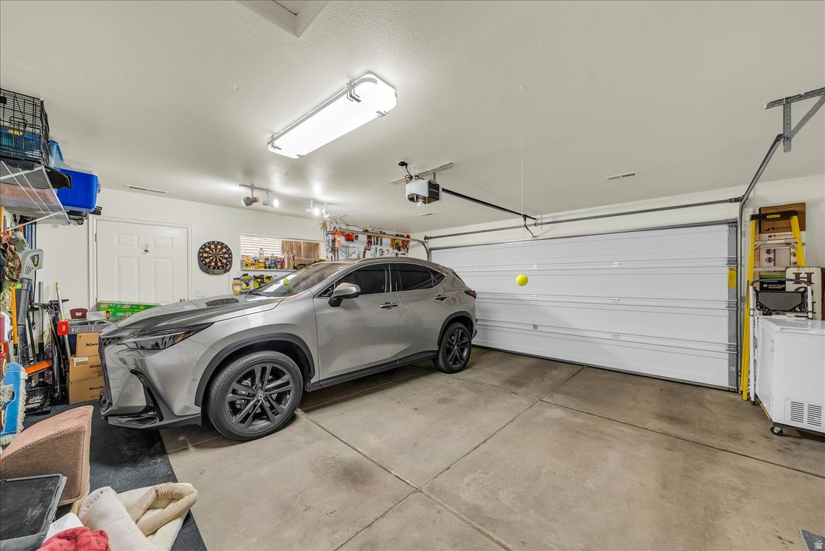 HILLCREST SUBDIVISION - Residential