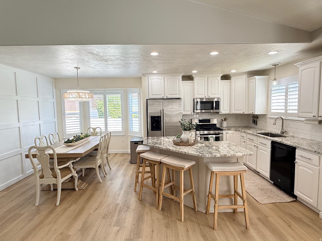 Photo of 1993 S 800 W, Syracuse, UT 84075 (MLS # 2178405)