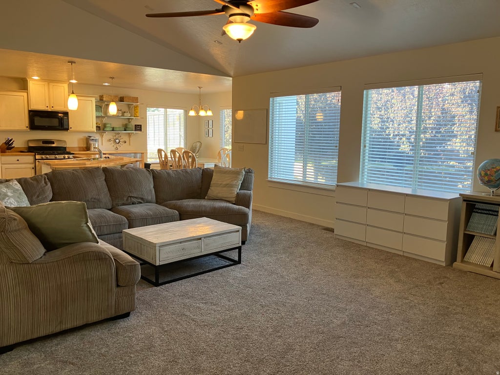 Photo of 9290 N HORIZON DR, Eagle Mountain, UT 84005 (MLS # 2186185)