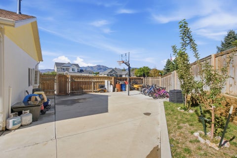 Tiny photo for 9290 N HORIZON DR, Eagle Mountain, UT 84005 (MLS # 2186185)