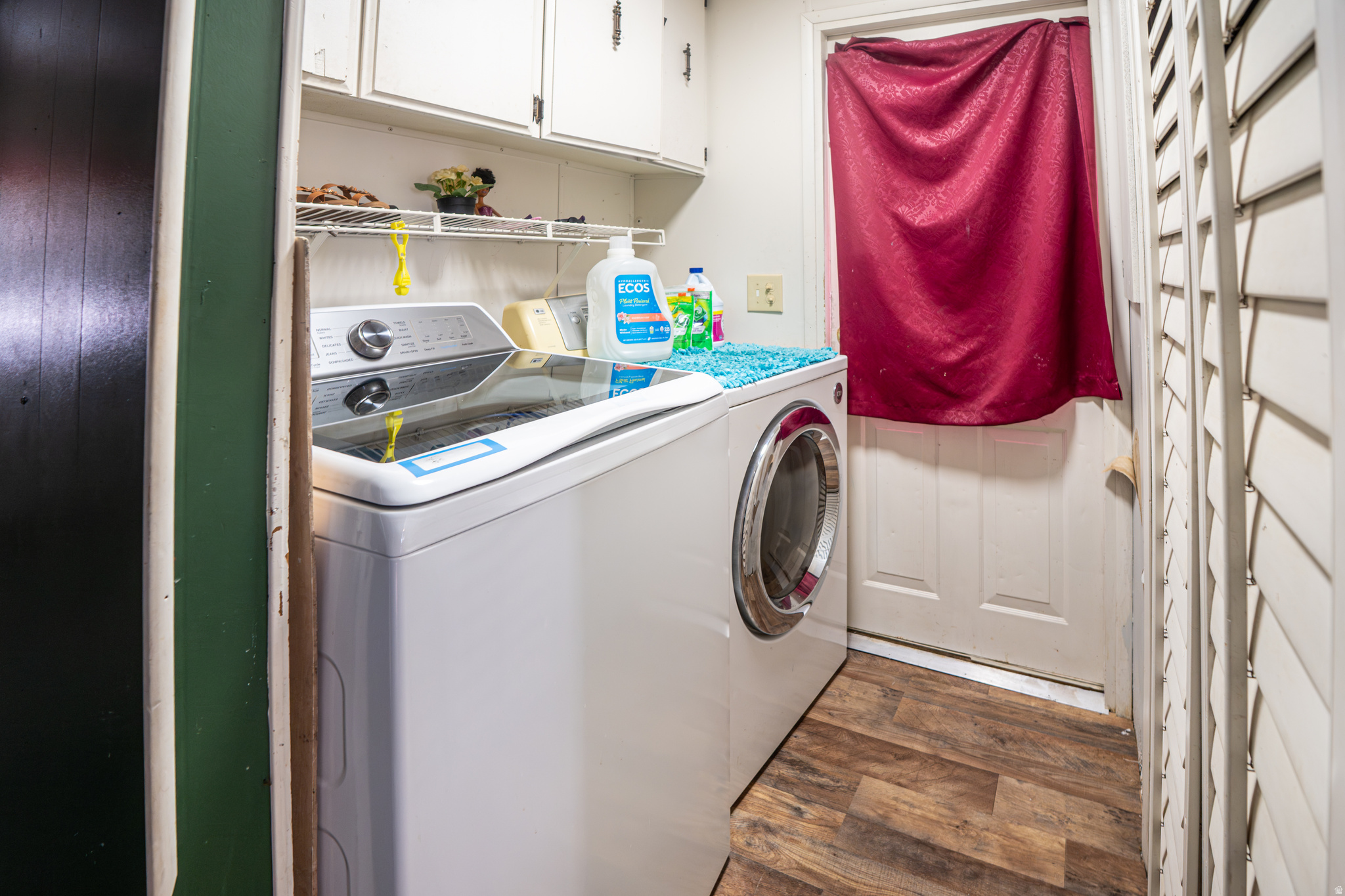 WINDSOR ESTATES - Residential