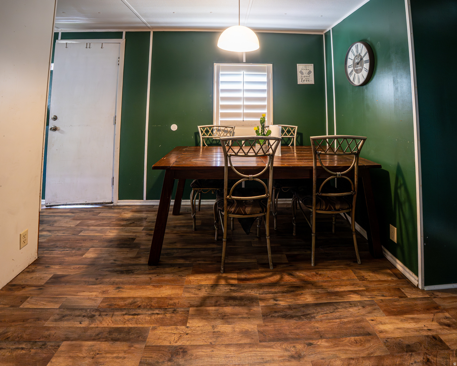 WINDSOR ESTATES - Residential