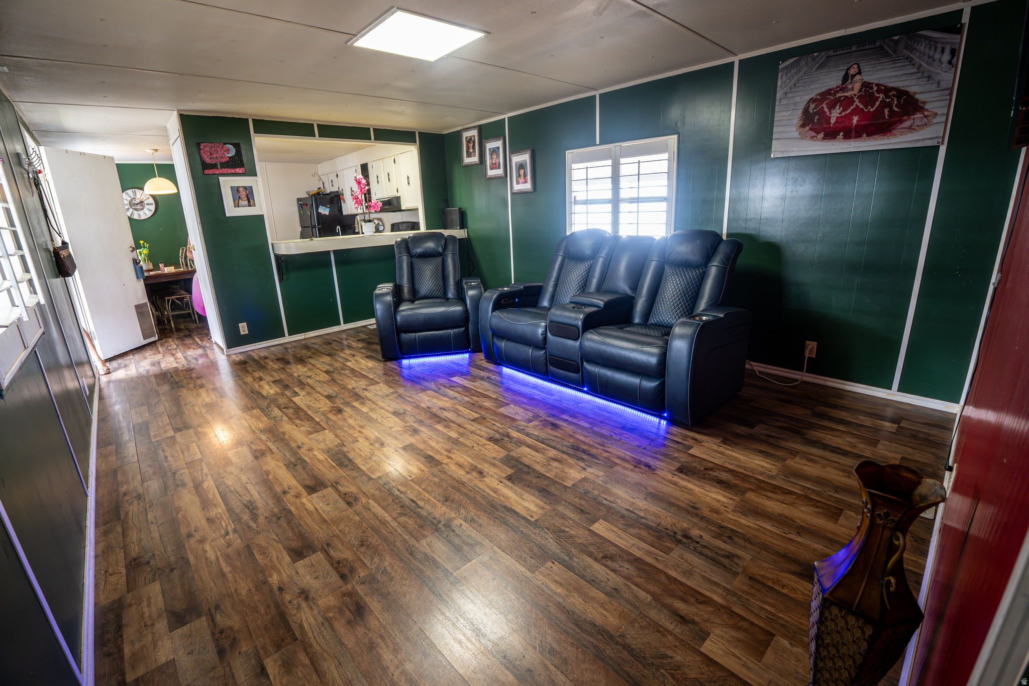 WINDSOR ESTATES - Residential