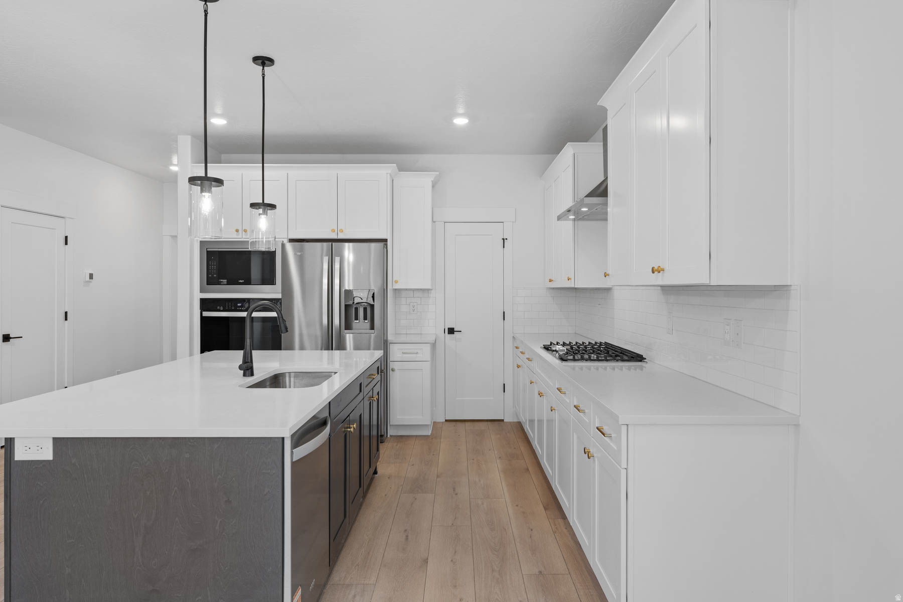 VISTAS AT SUMMIT RDG - Residential