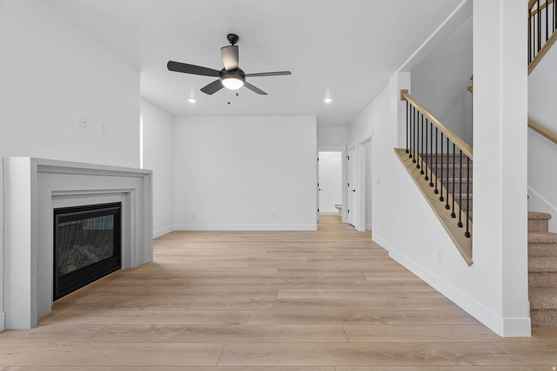 VISTAS AT SUMMIT RDG - Residential