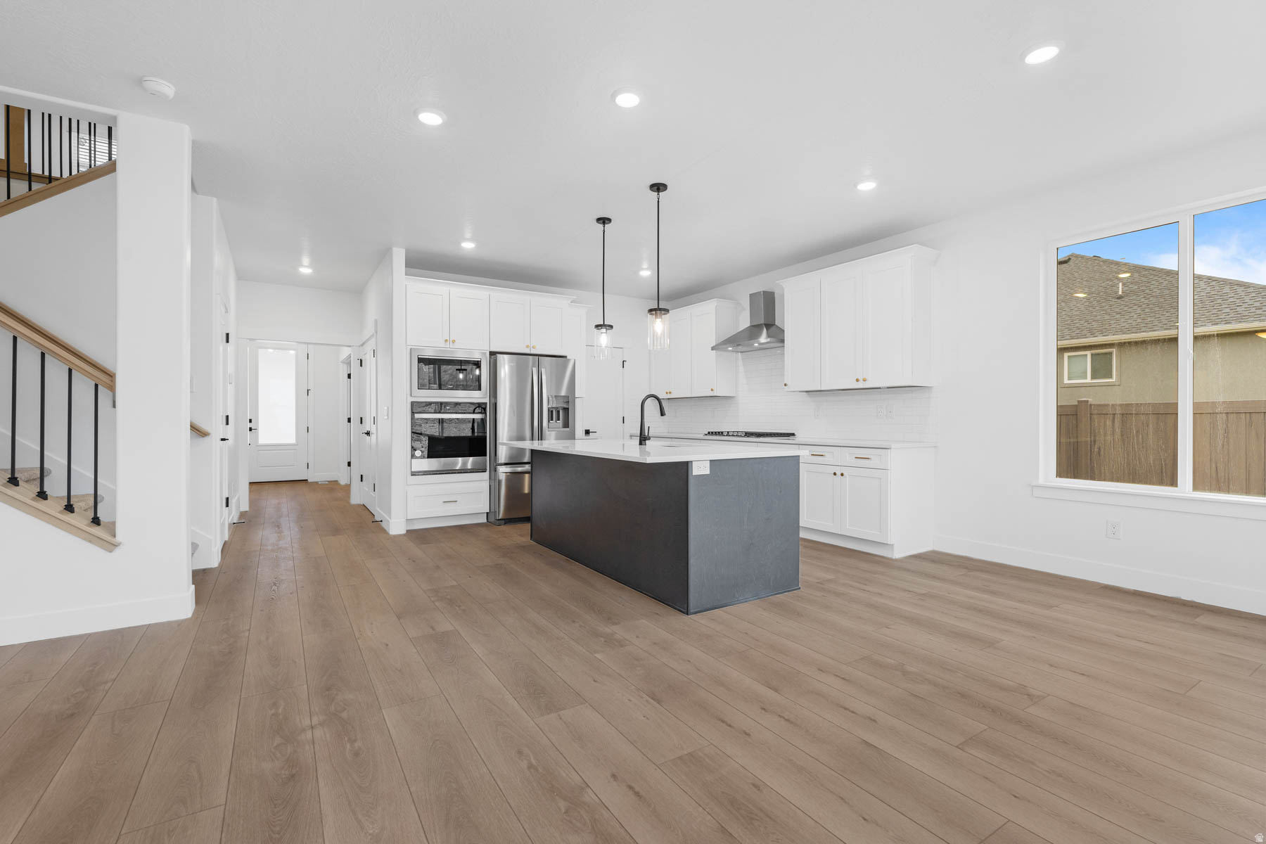 VISTAS AT SUMMIT RDG - Residential