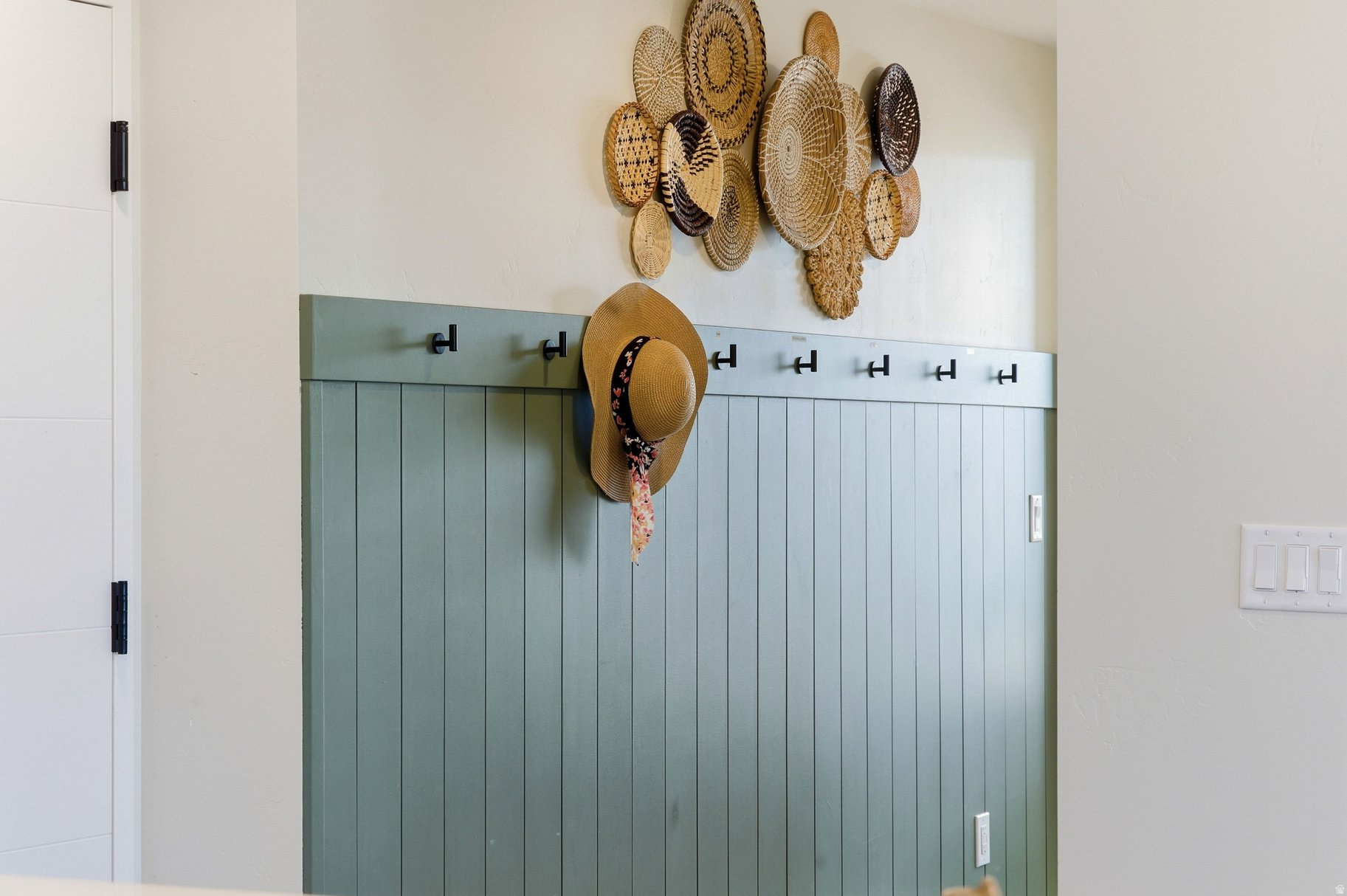 COVE CONDOMINIUMS A - Residential