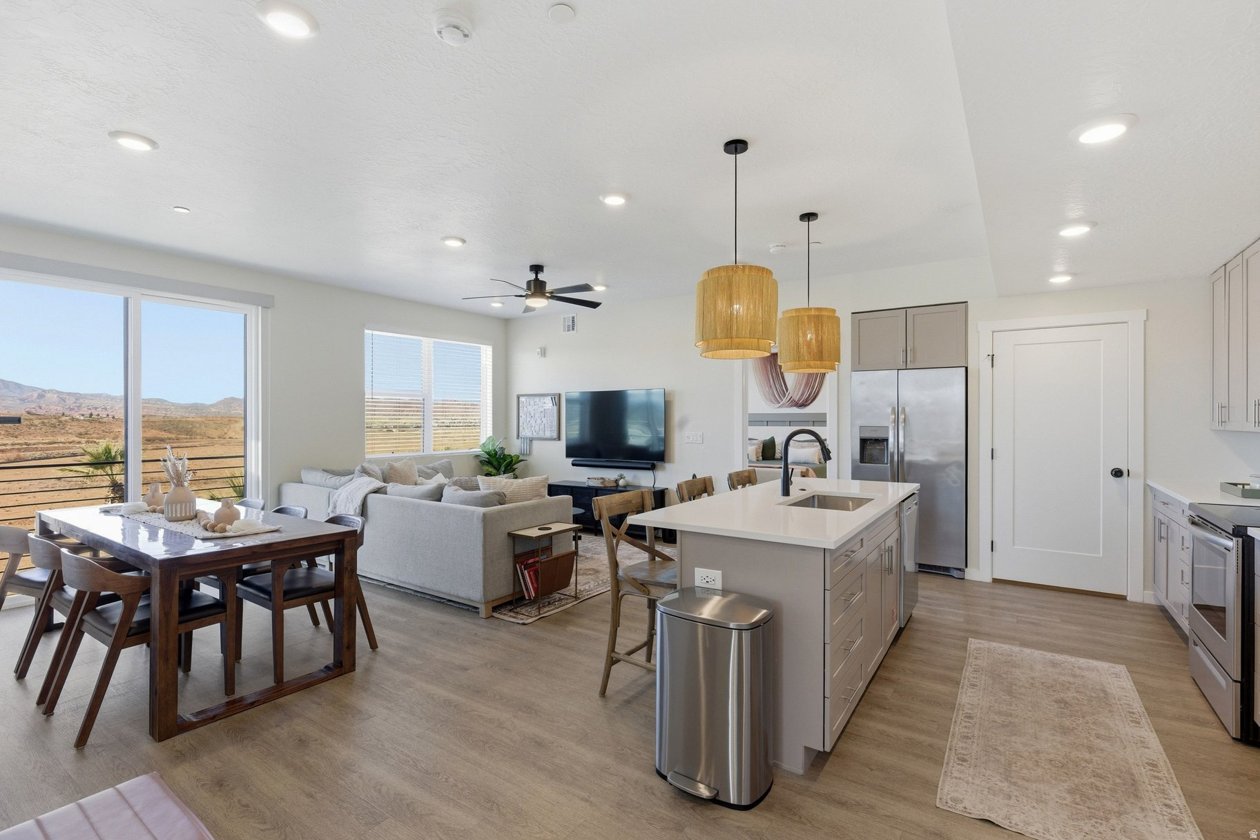 COVE CONDOMINIUMS A - Residential