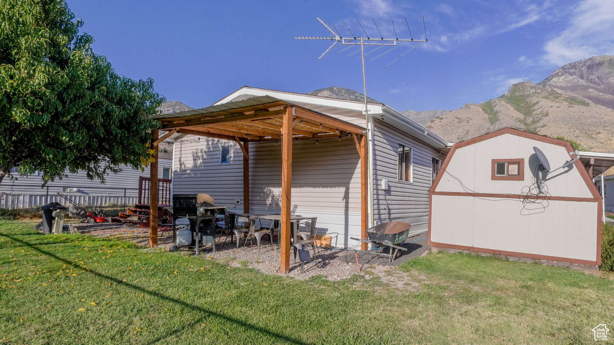 SOUTH WILLOW COMMUNITY - Residential