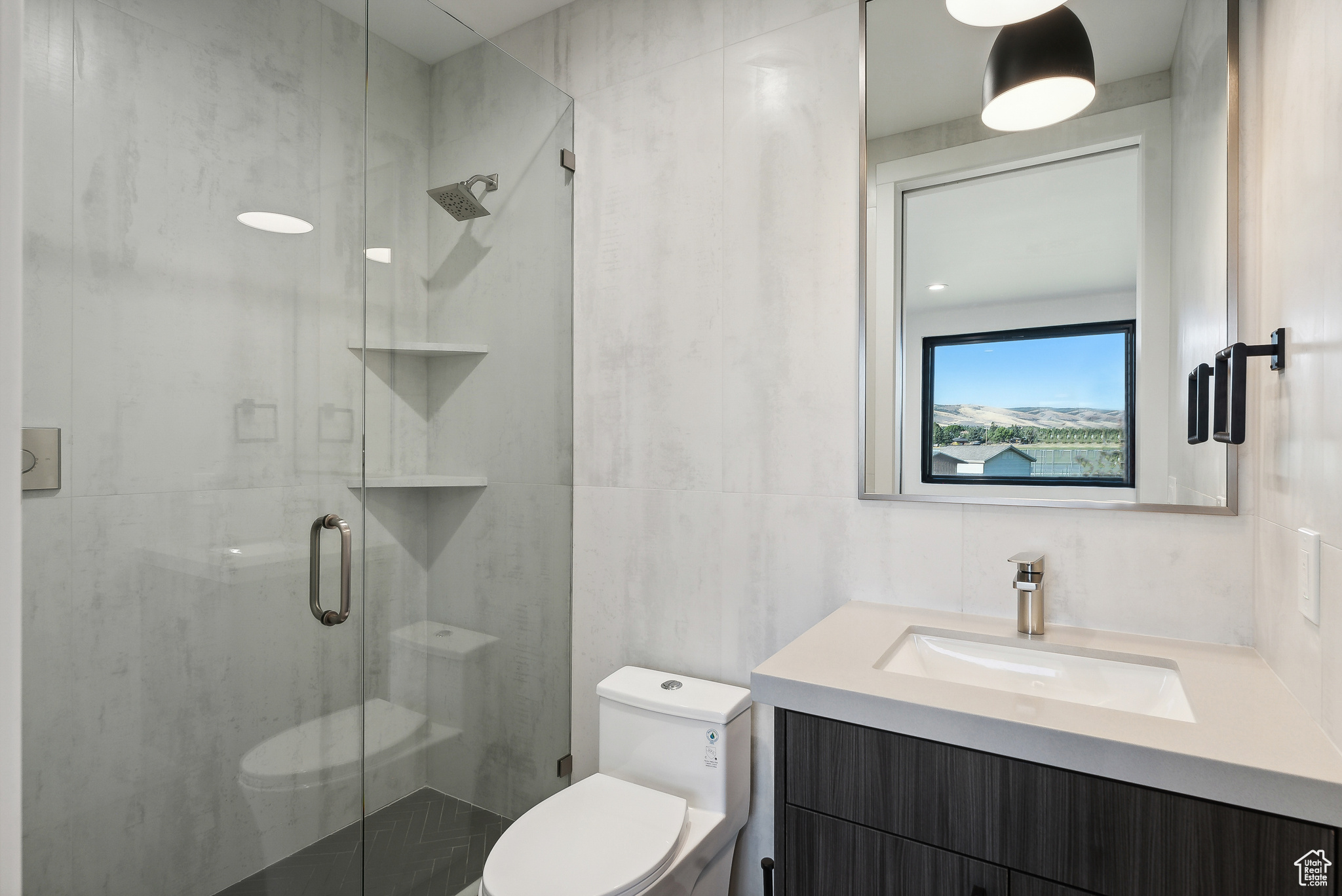 CLARK - Commercial Lease