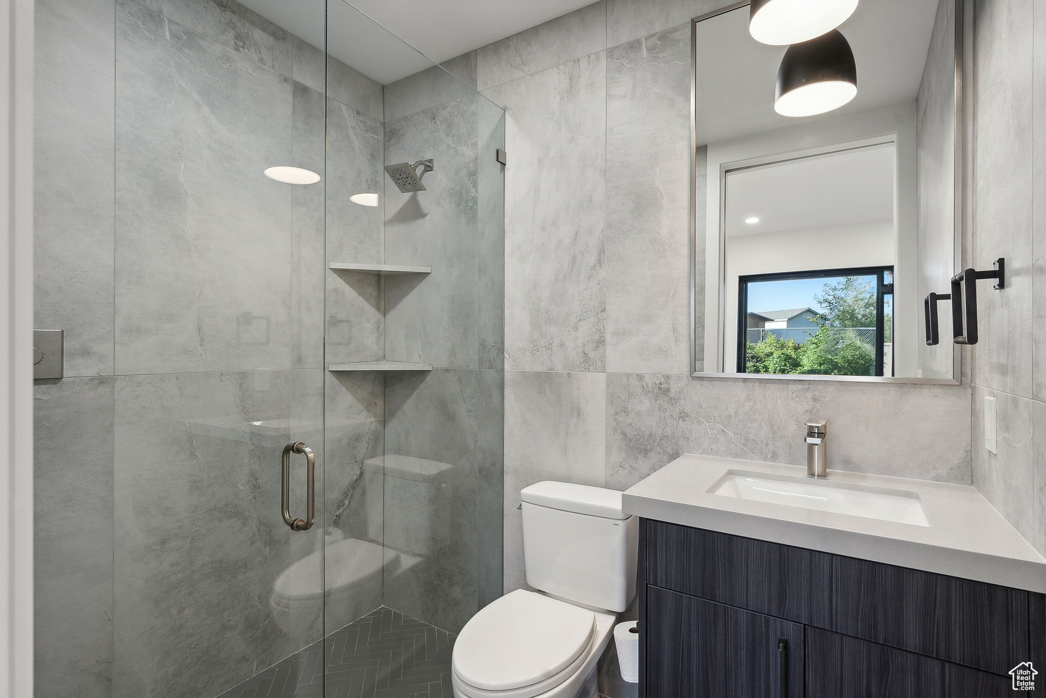 CLARK - Commercial Lease