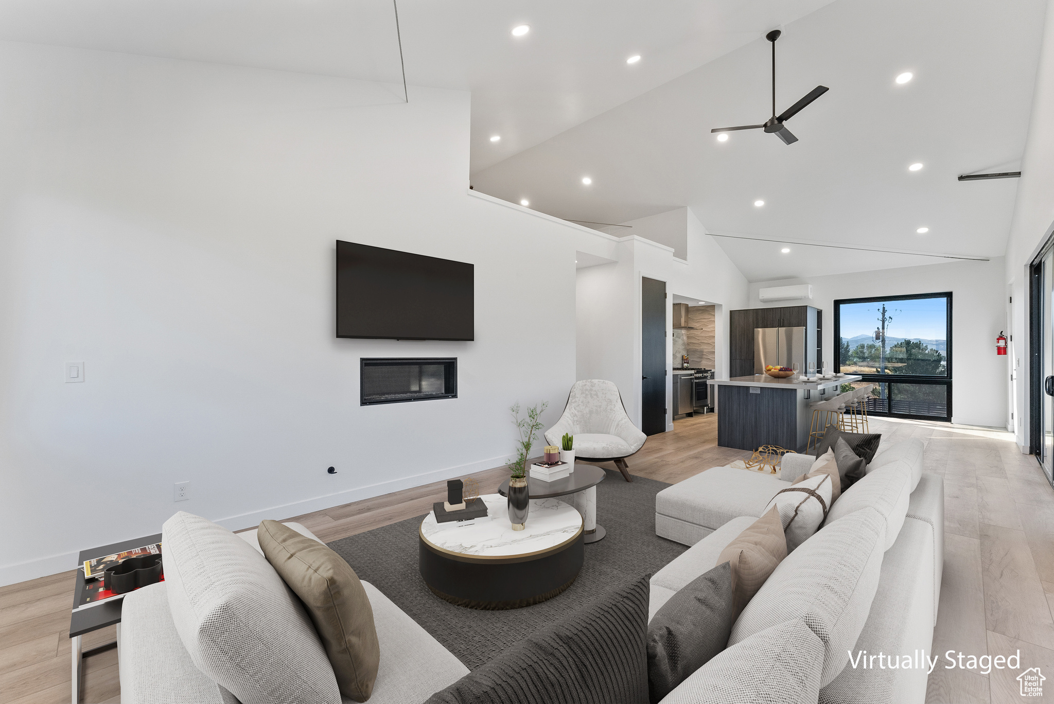 CLARK - Commercial Lease