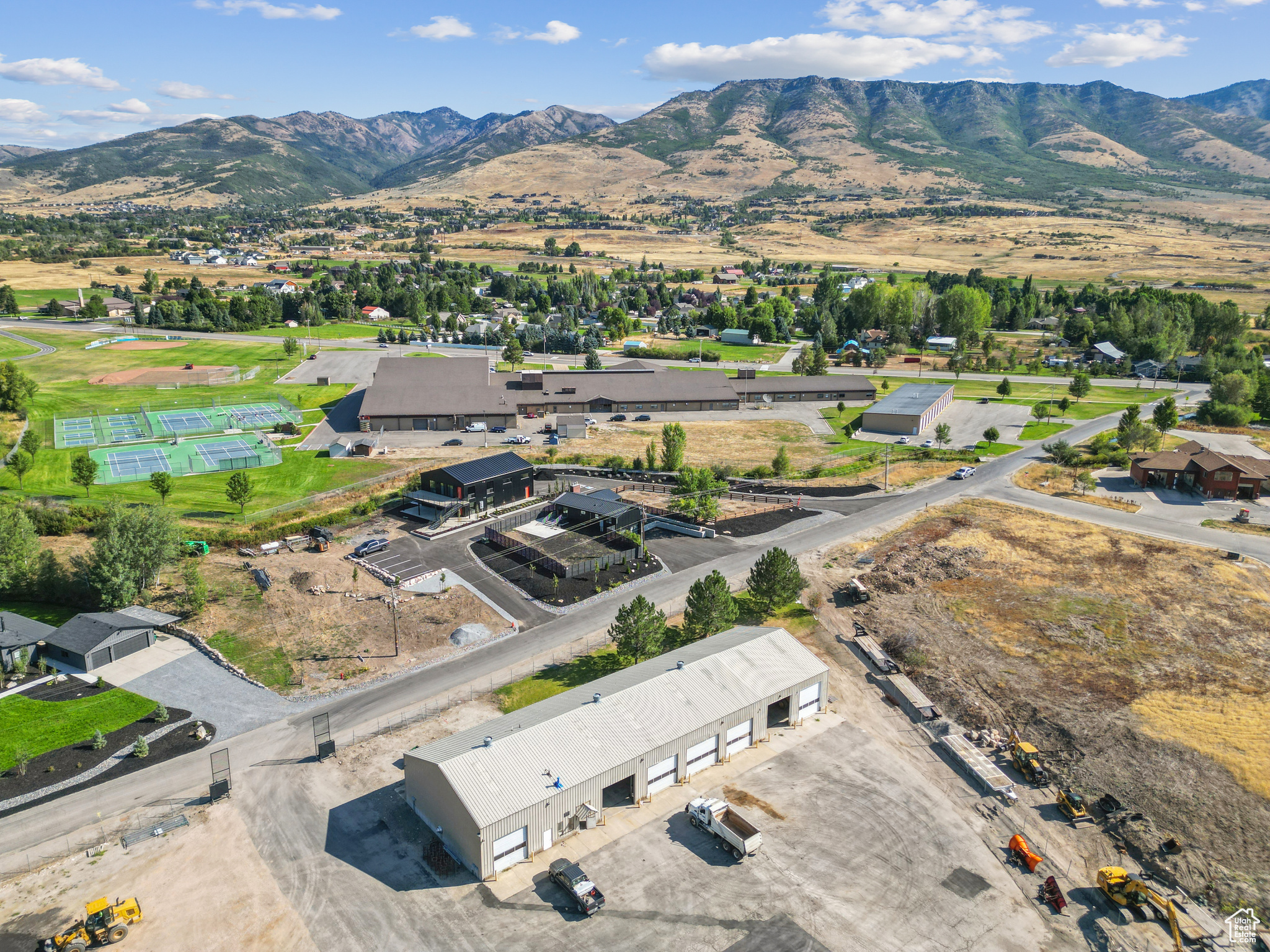 CLARK - Commercial Lease