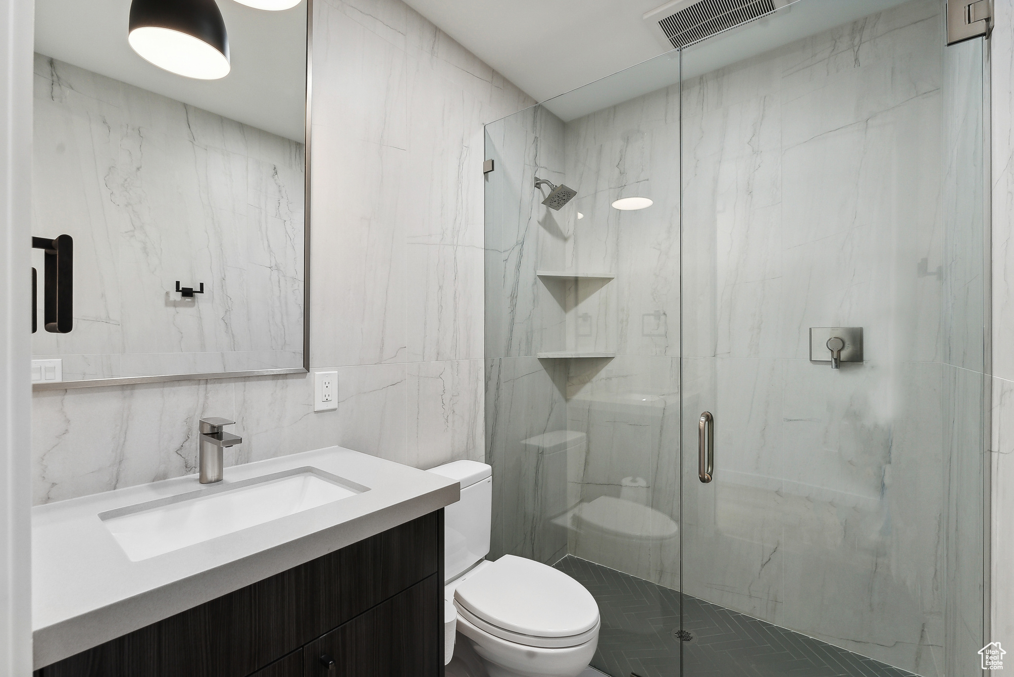 CLARK - Commercial Lease