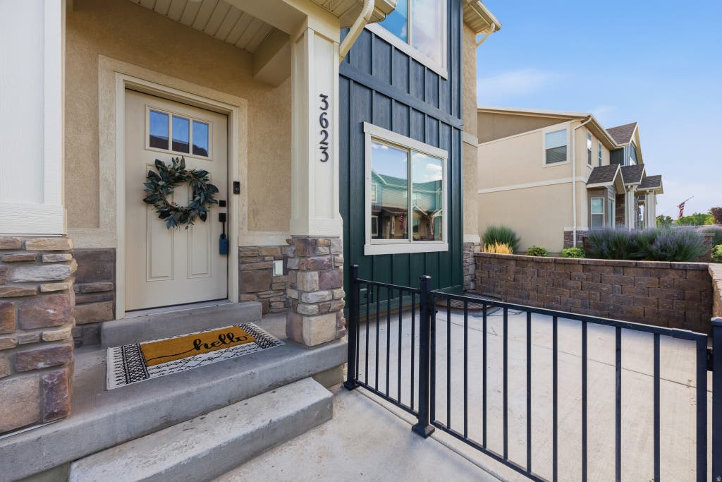 Photo of 3623 E SAPPHIRE LN, Eagle Mountain, UT 84005 (MLS # 2180573)