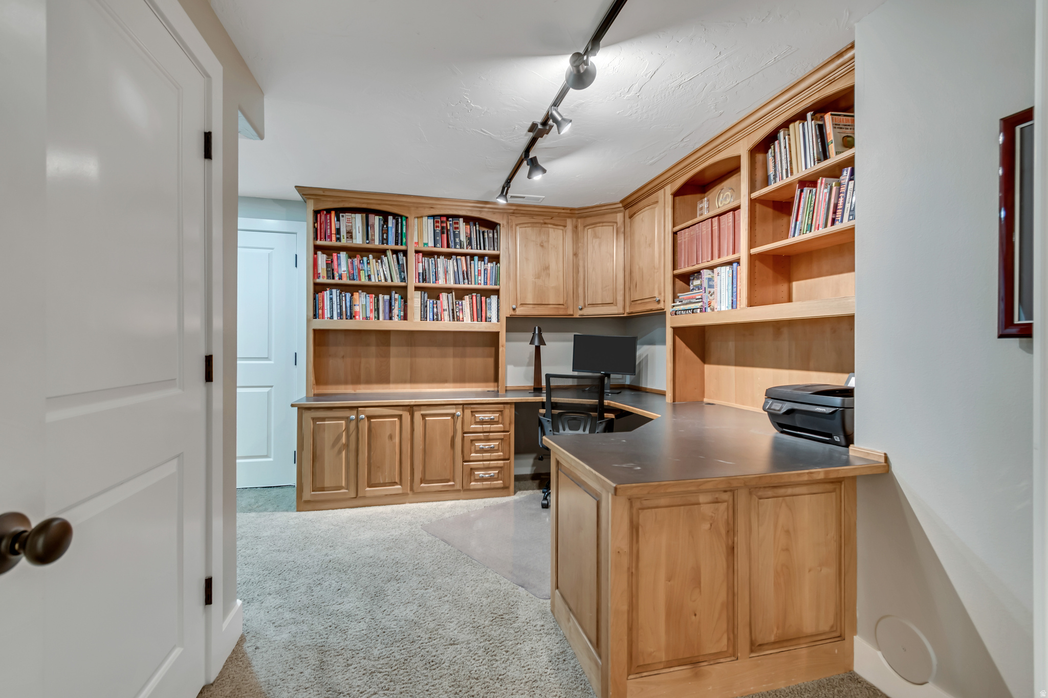 EAST CANYON - Residential
