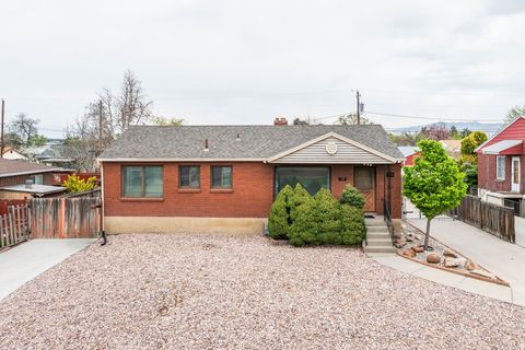 Tiny photo for 138 W 5818 S, Murray, UT 84107 (MLS # 2147205)