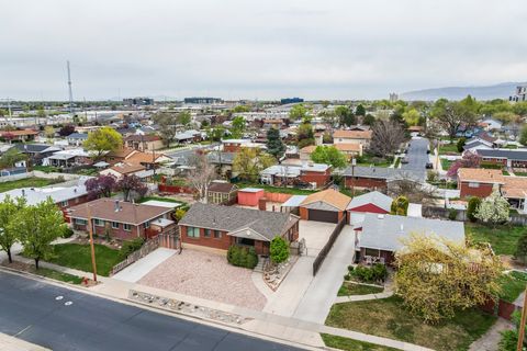 Tiny photo for 138 W 5818 S, Murray, UT 84107 (MLS # 2147205)