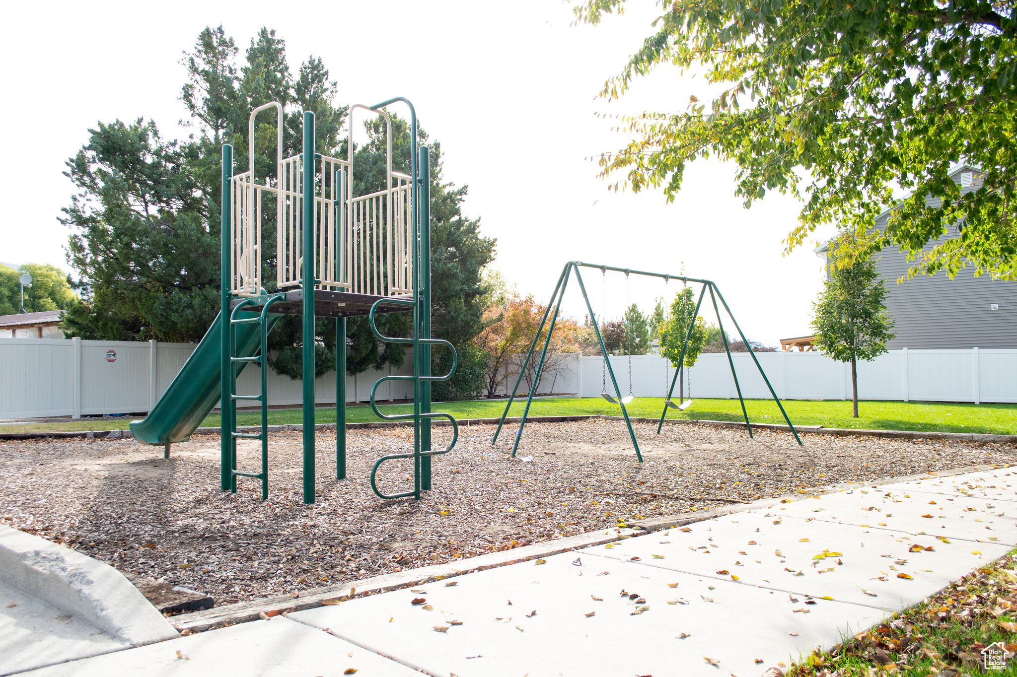 GREEN CANYON SQUARE - Residential