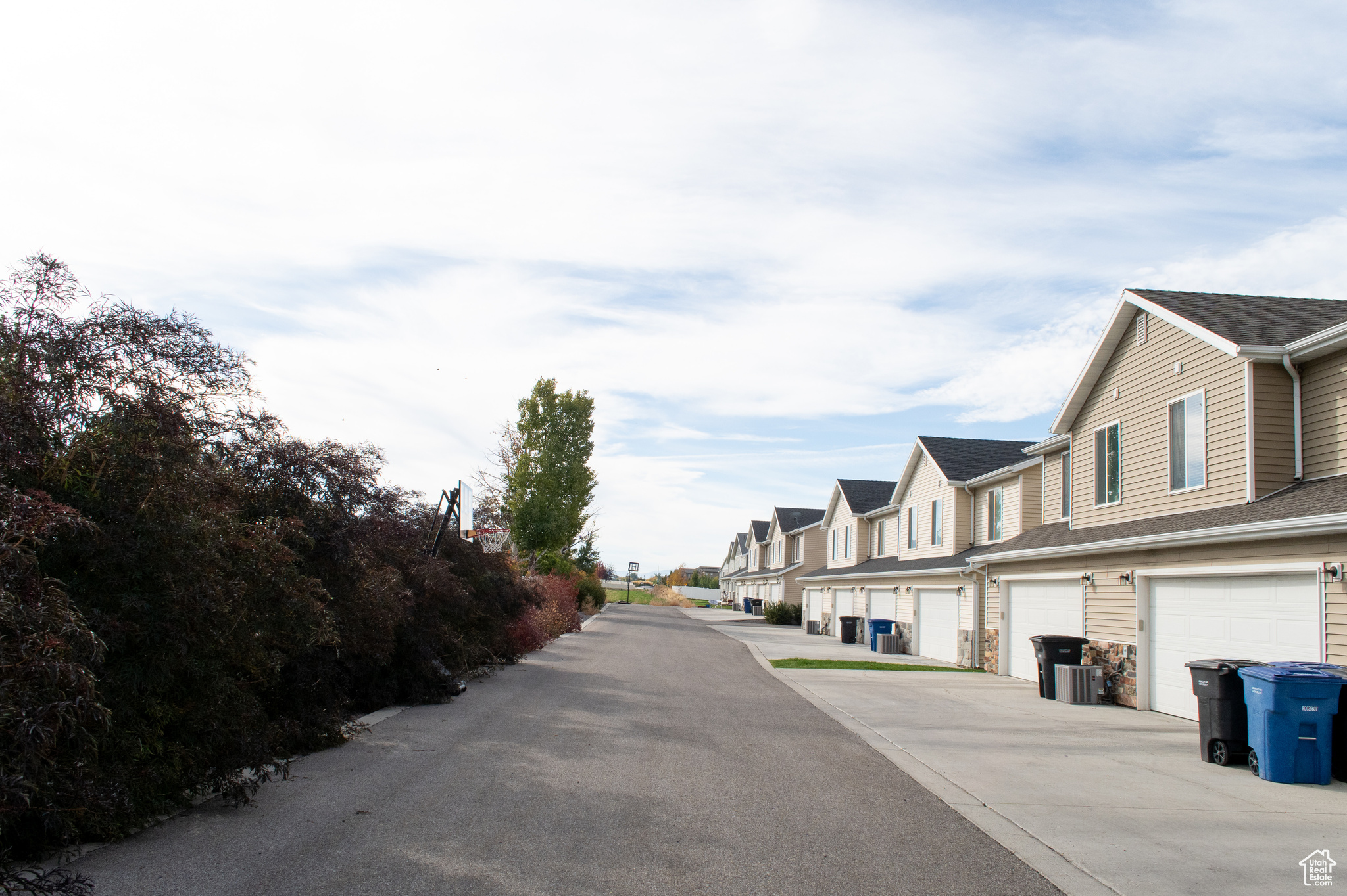 GREEN CANYON SQUARE - Residential