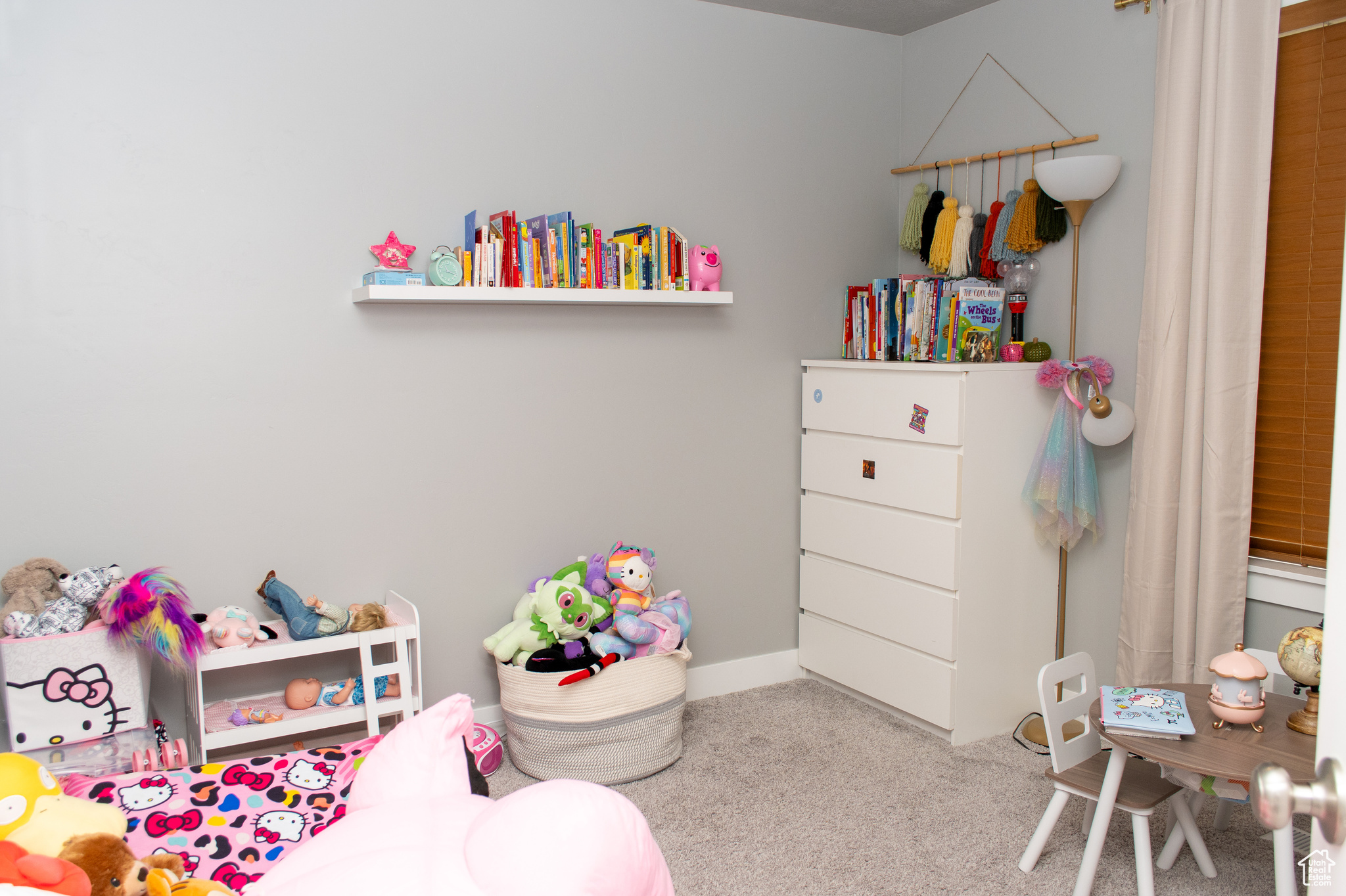 GREEN CANYON SQUARE - Residential