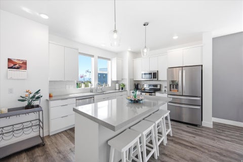 Townhouse For Sale - 6382 W Birch Run Rd #330<br/> South Jordan, UT 84009